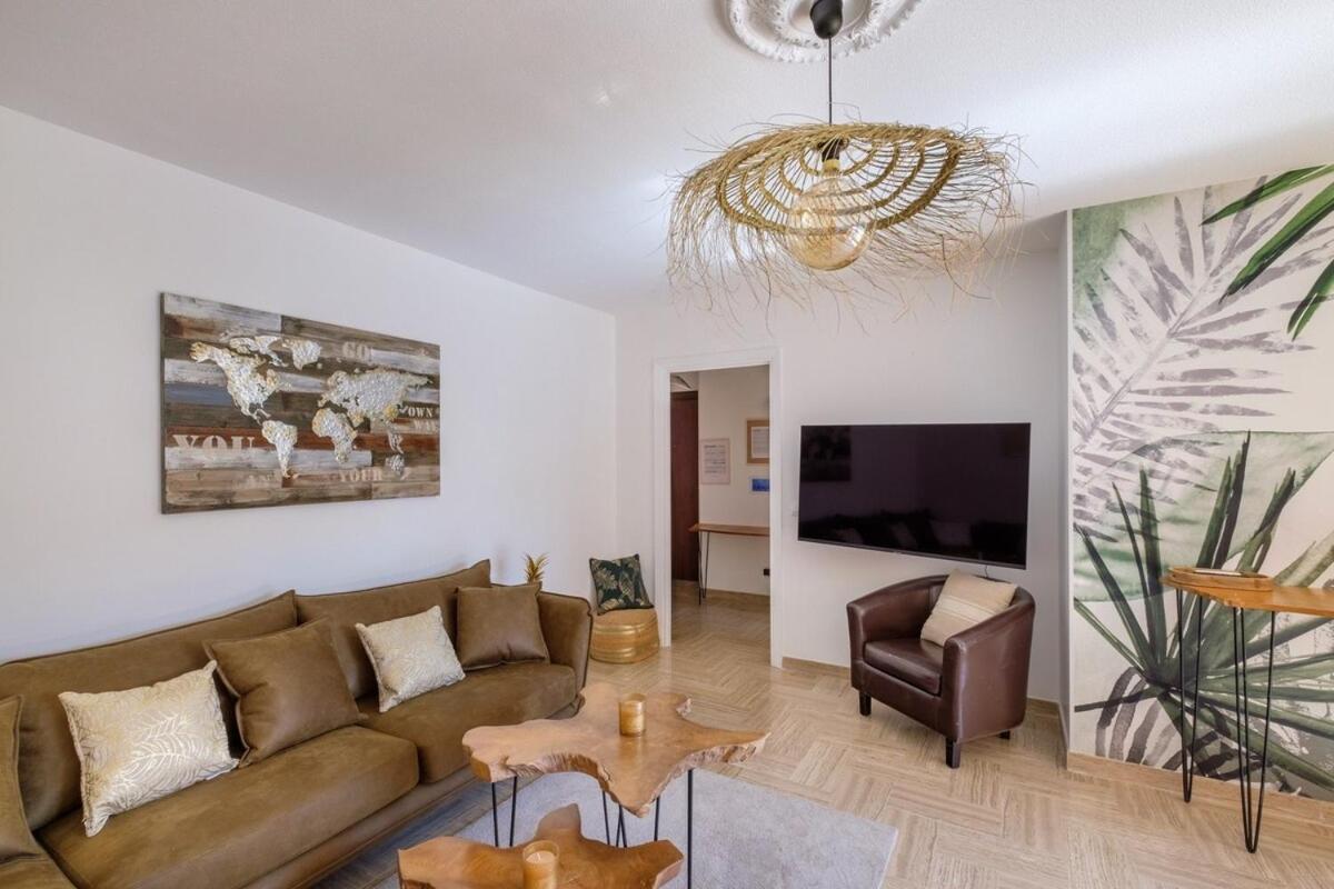 Ferienwohnung Le Riviera ~ Jardin ~ Parking ~ Climatisation Cagnes-sur-Mer Exterior foto